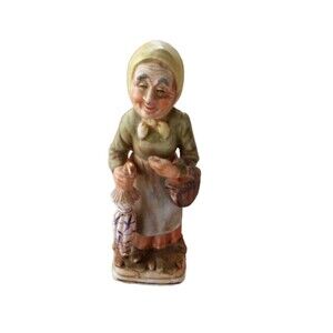 Lugene's Japan Old lady with umbrella and basket statue
